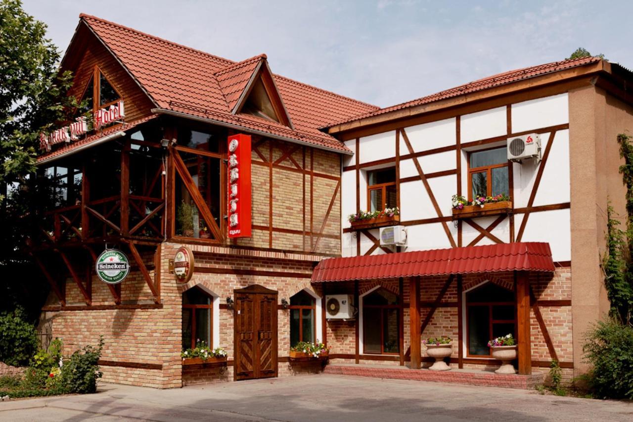 Orbita Hotel Chimkent Extérieur photo