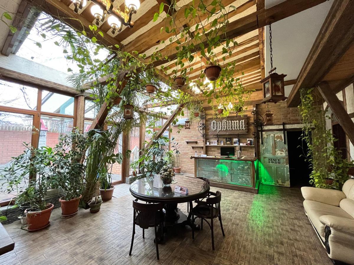 Orbita Hotel Chimkent Extérieur photo