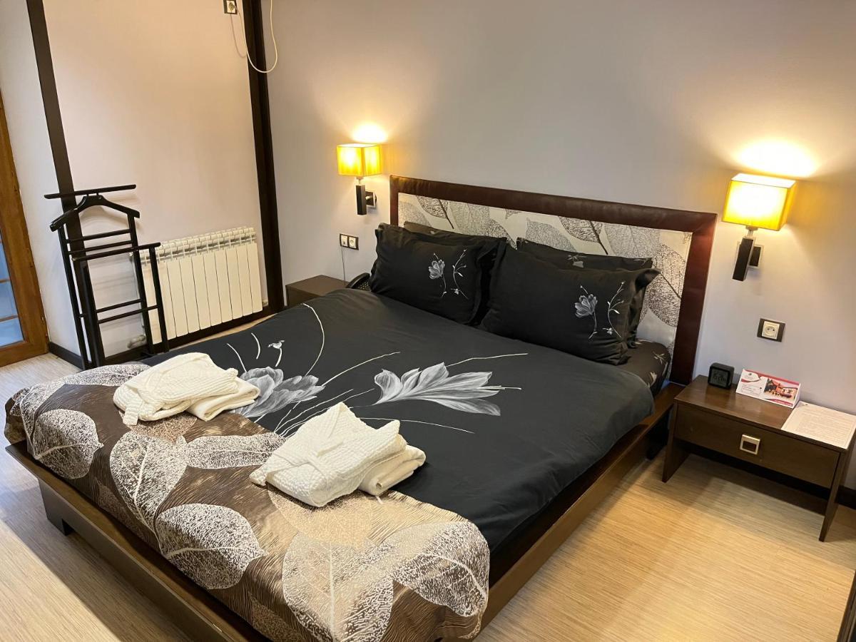 Orbita Hotel Chimkent Extérieur photo