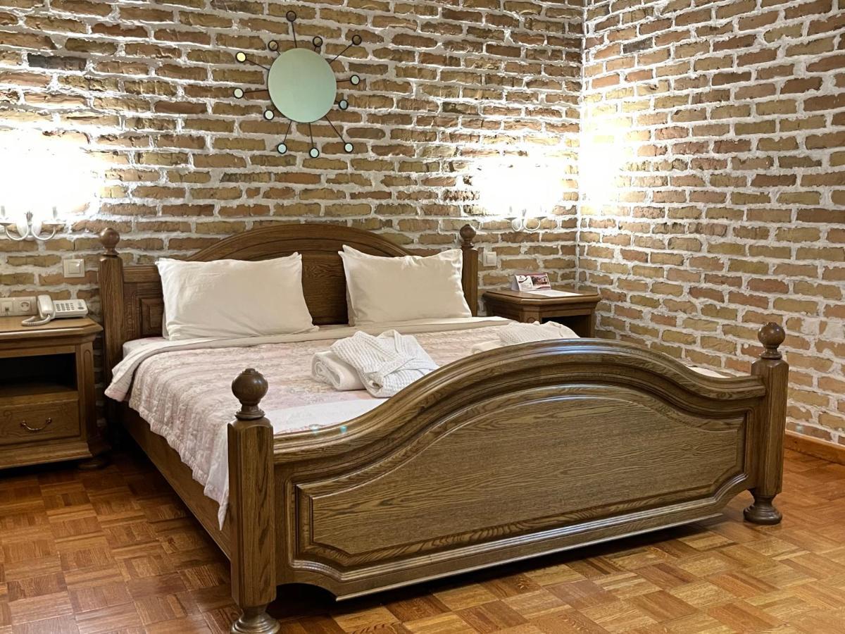 Orbita Hotel Chimkent Extérieur photo