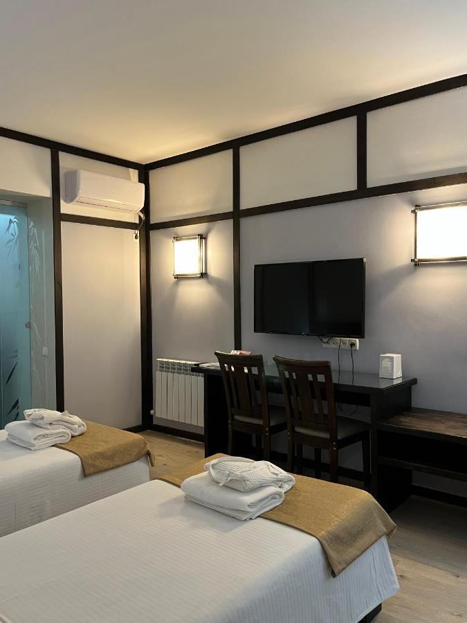 Orbita Hotel Chimkent Extérieur photo